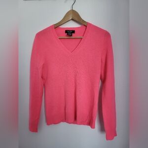 Lord and Taylor Cashmere Barbie / bright Pink V-Neck Sweater sz XS